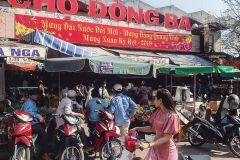Khám phá 'thiên đường ẩm thực' bên trong khu chợ cổ trăm năm ở Huế